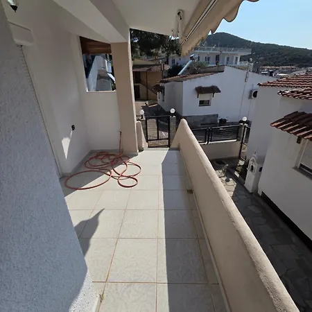 Апартаменты Iraklitsa House *