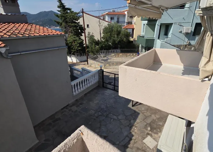 Iraklitsa House
